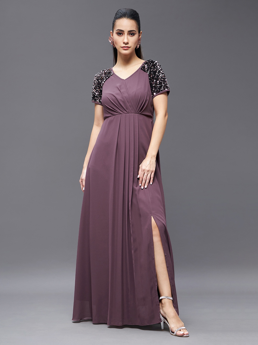 

Miss Chase Mauve Embellished Raglan Sleeves Sequinned Detail Maxi Dress