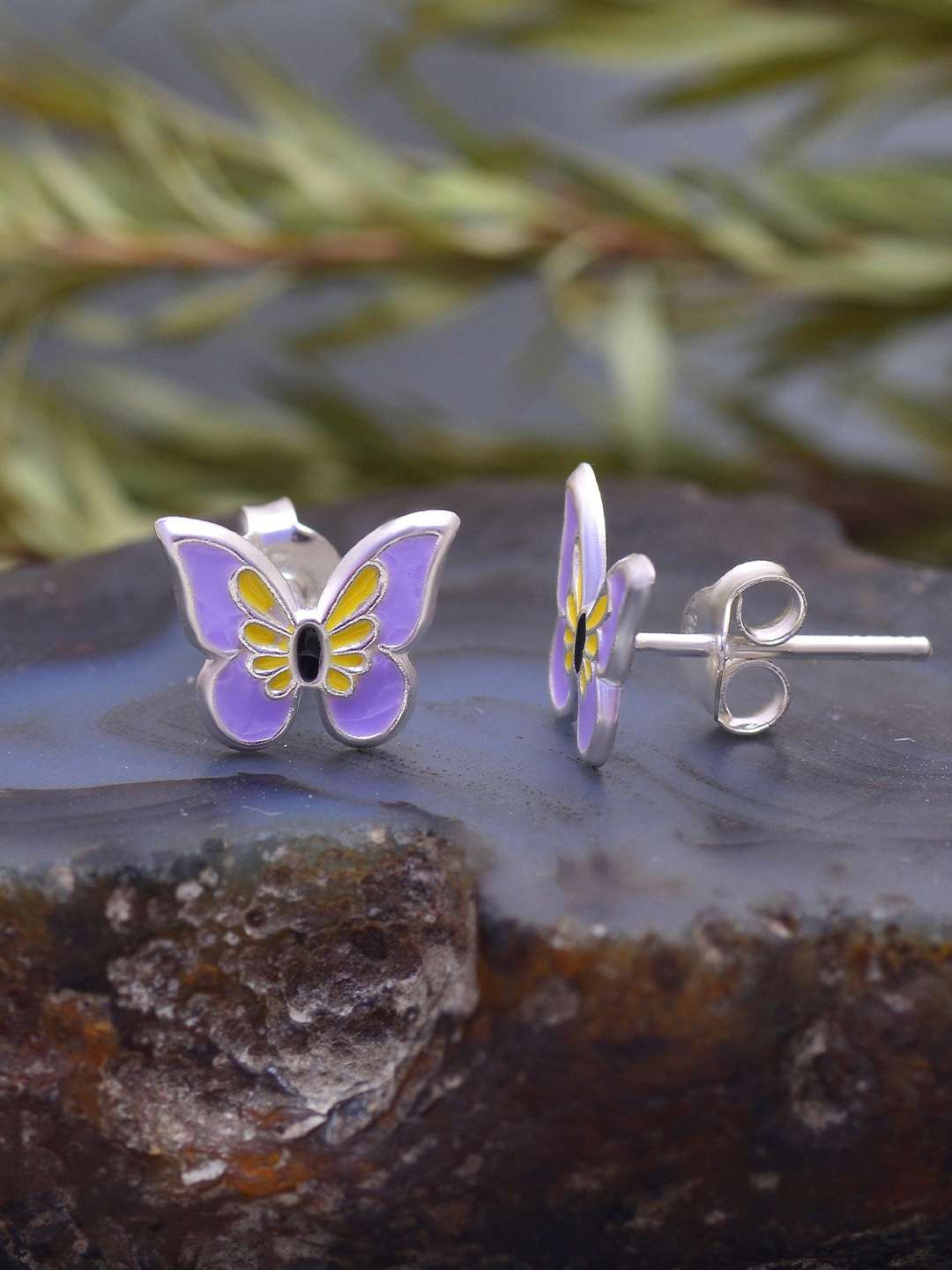 

Abhooshan Pure 925 Sterling Silver Contemporary Studs Earrings