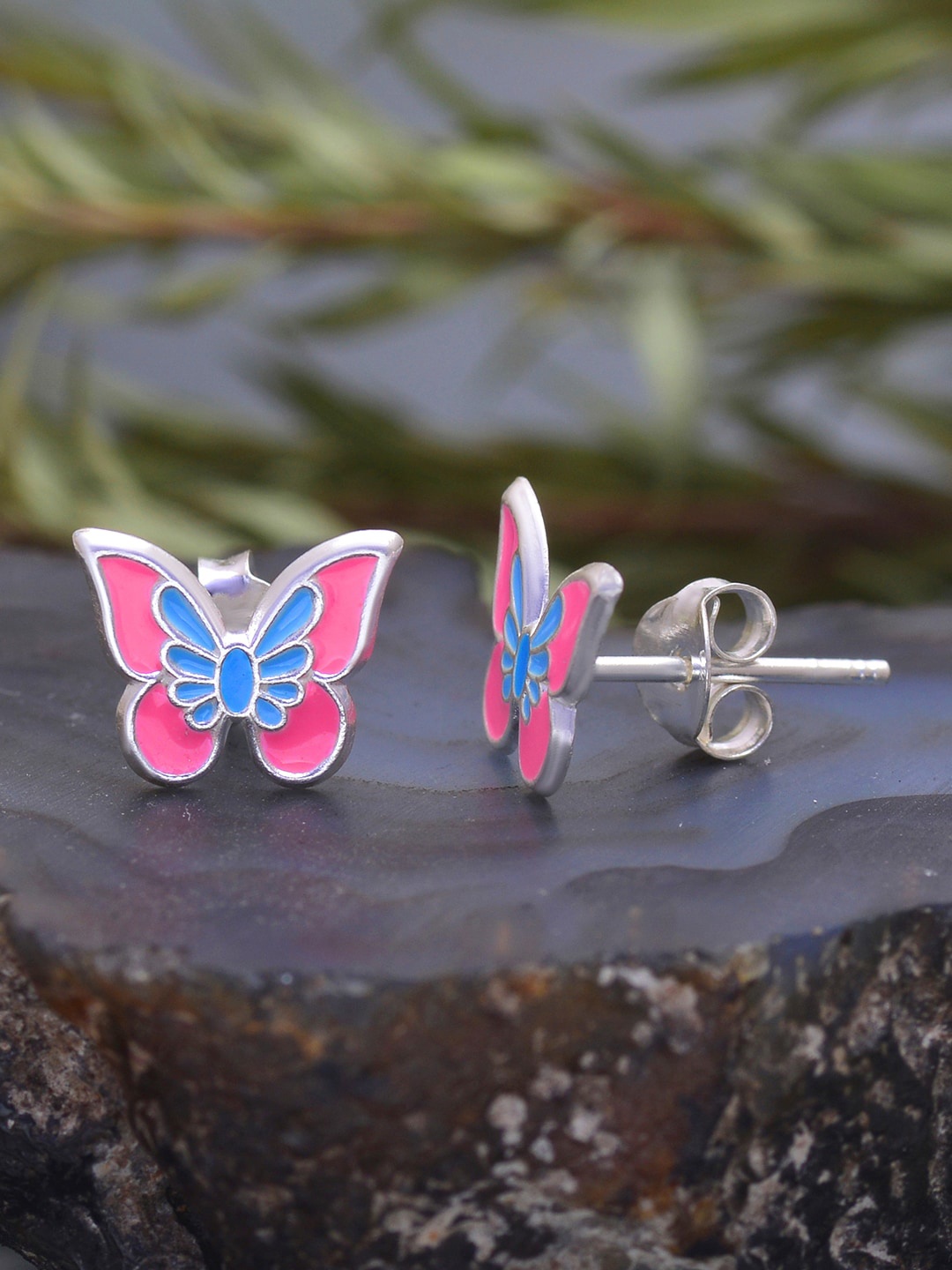 

Abhooshan Pure 925 Sterling Silver Contemporary Studs Earrings