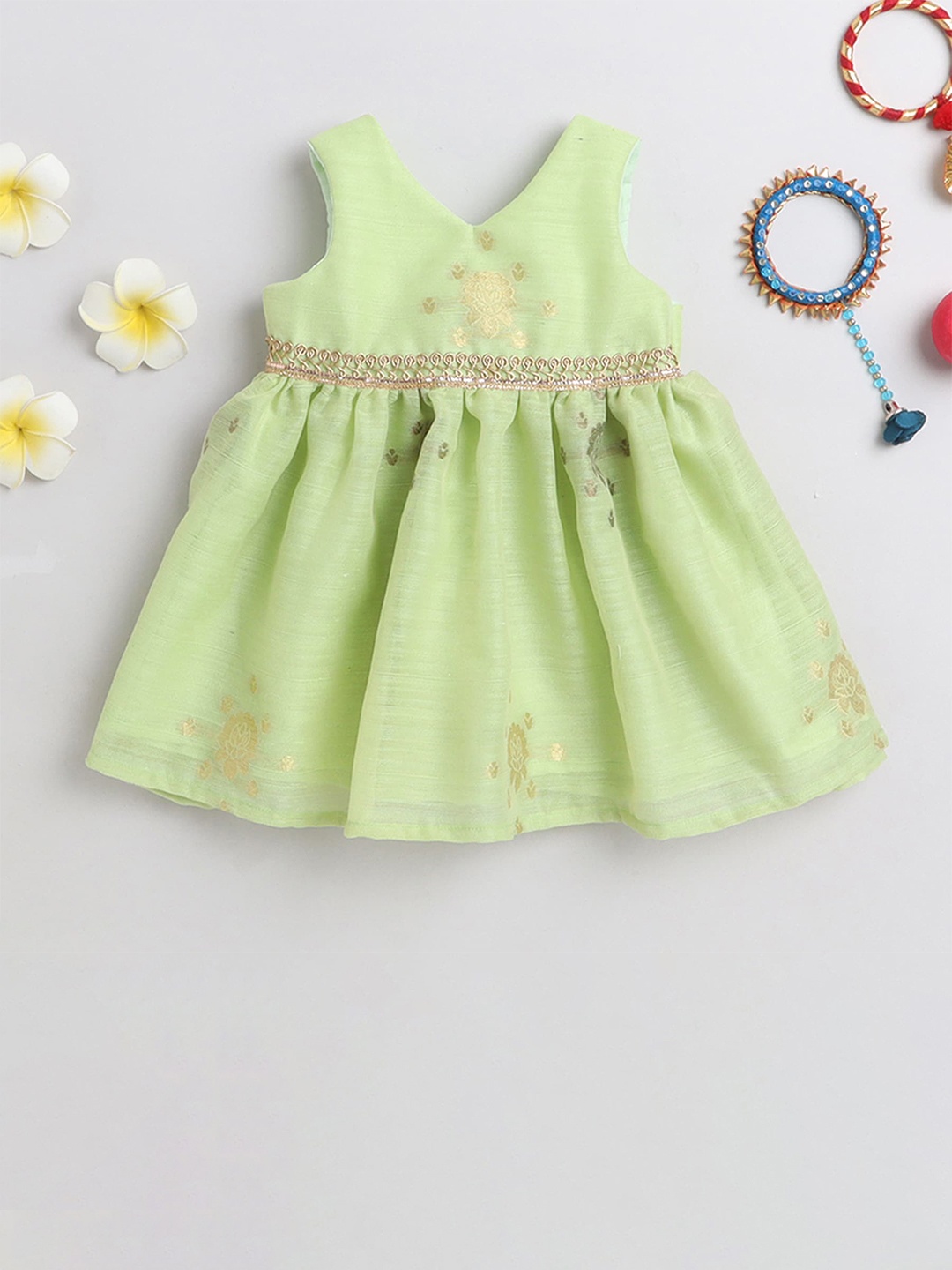 

MANY FROCKS & Infants Floral Woven Design V-Neck Gathered Cotton Fit & Flare Dress, Green