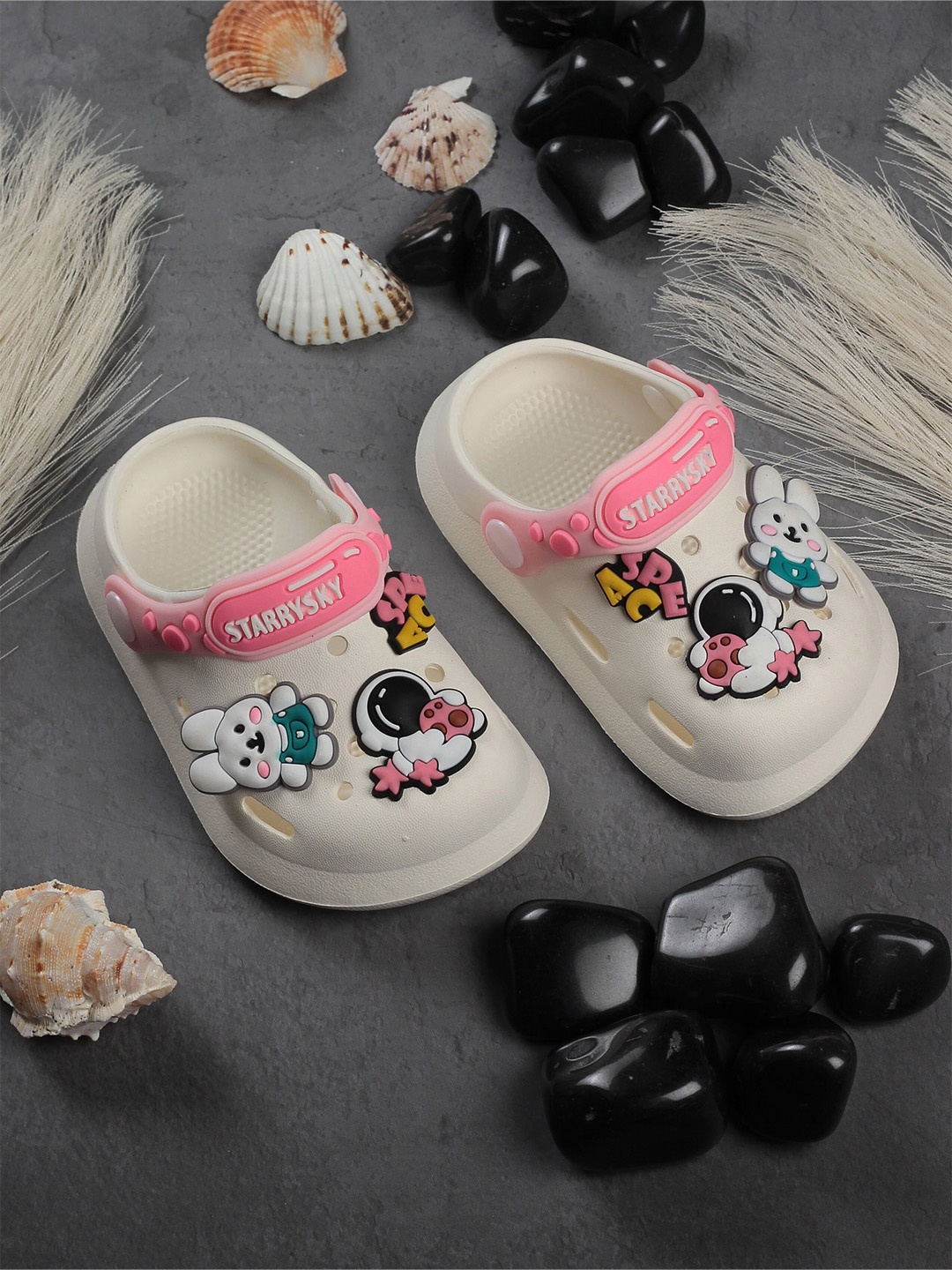 

Lil Lollipop Kids Astronaut Applique Anti-Slip Rubber Clogs, Cream