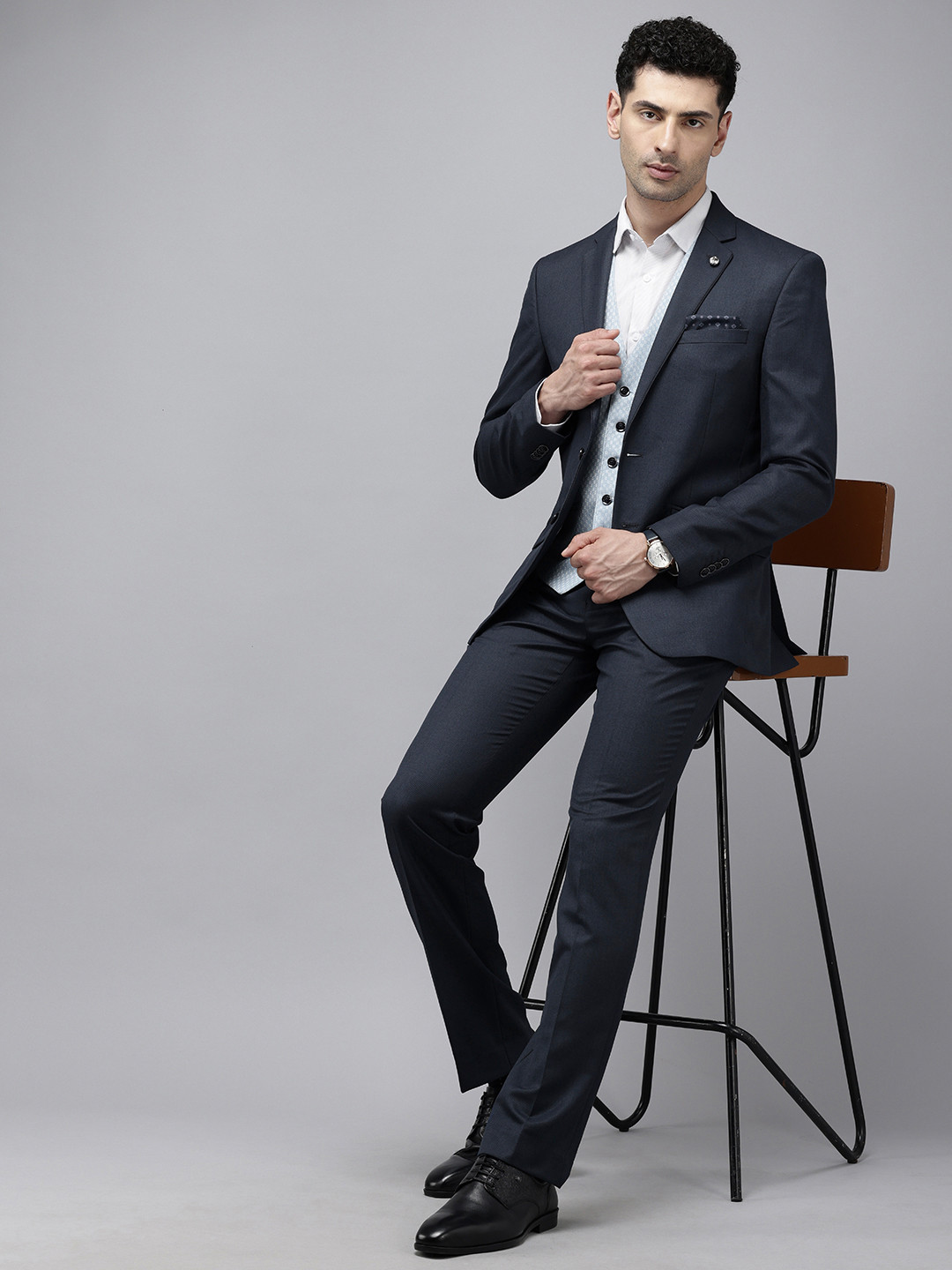 

Park Avenue Self Design Textured Single Breasted Super Slim Fit 3 Piece Party Suits, Blue