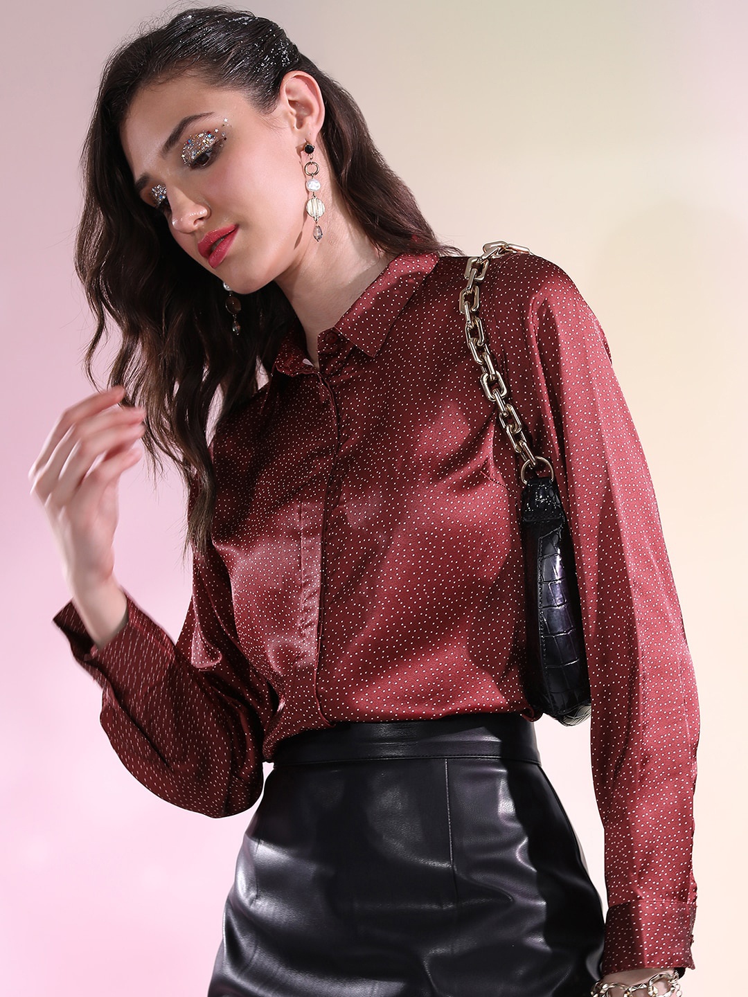 

Tokyo Talkies Red Micro Ditsy Printed Satin Casual Shirt