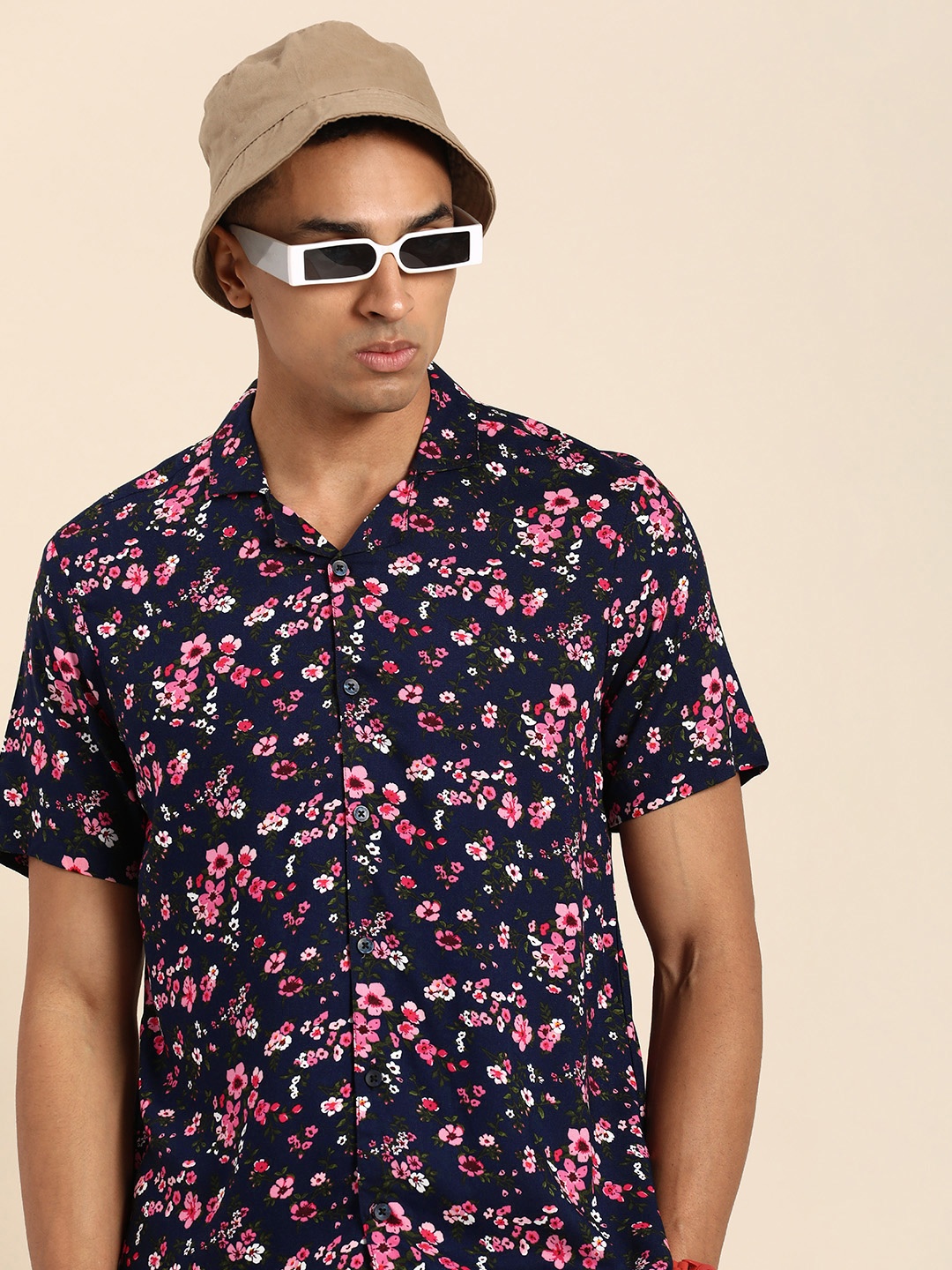 

Sangria Men Relaxed Floral Printed Cuban Collar Casual Shirt, Navy blue