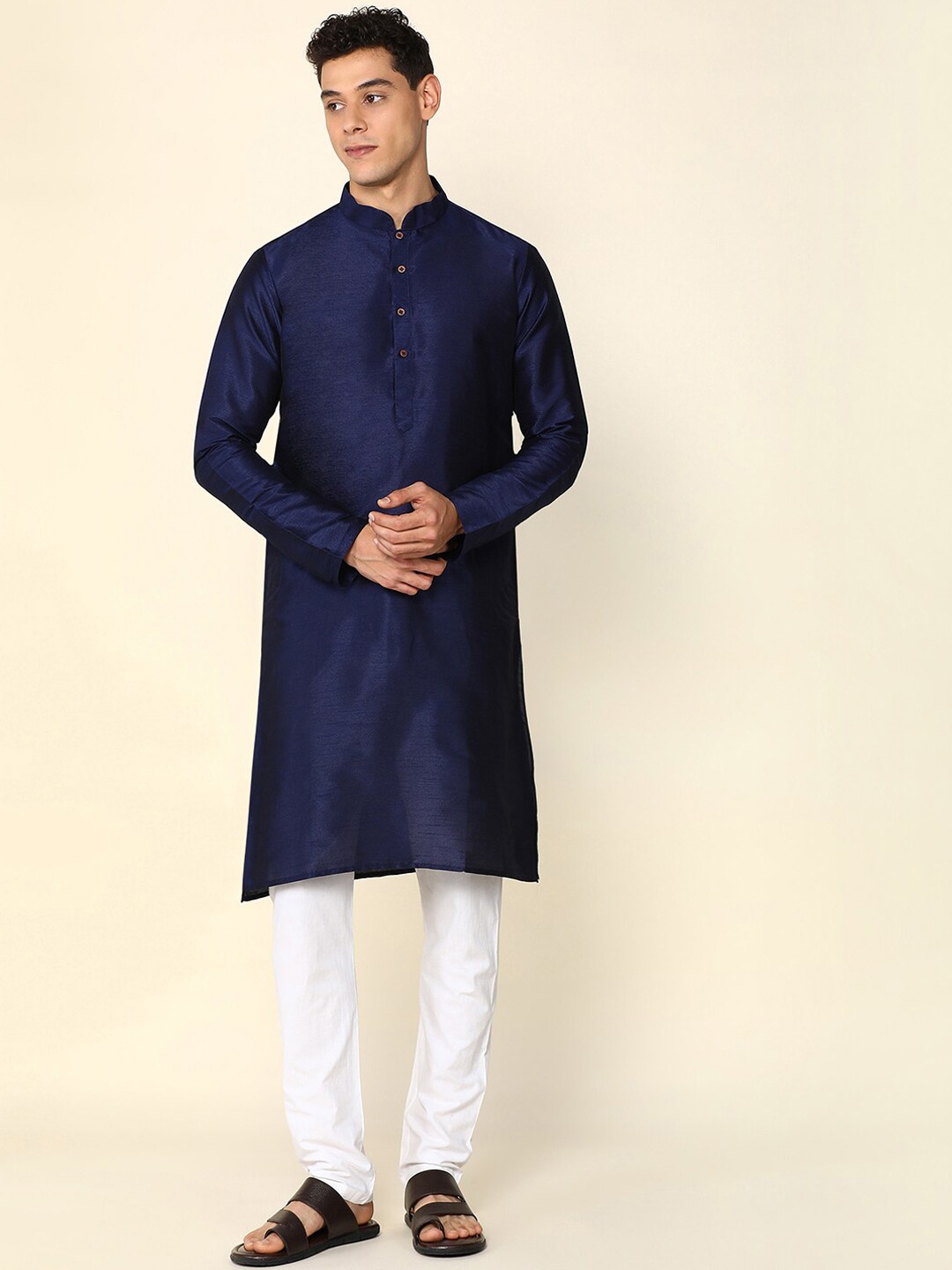 

Anubhutee Mandarin Collar Straight Kurta with Pyjamas, Blue