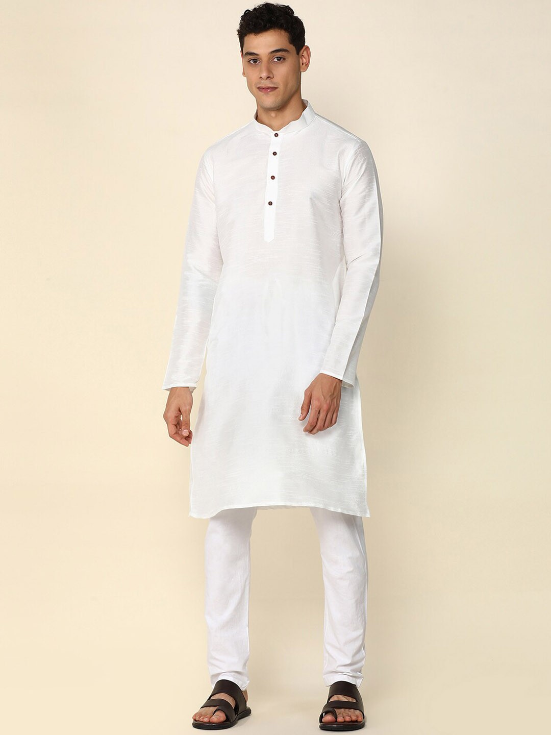 

Anubhutee Mandarin Collar Straight Kurta With Pyjamas, White