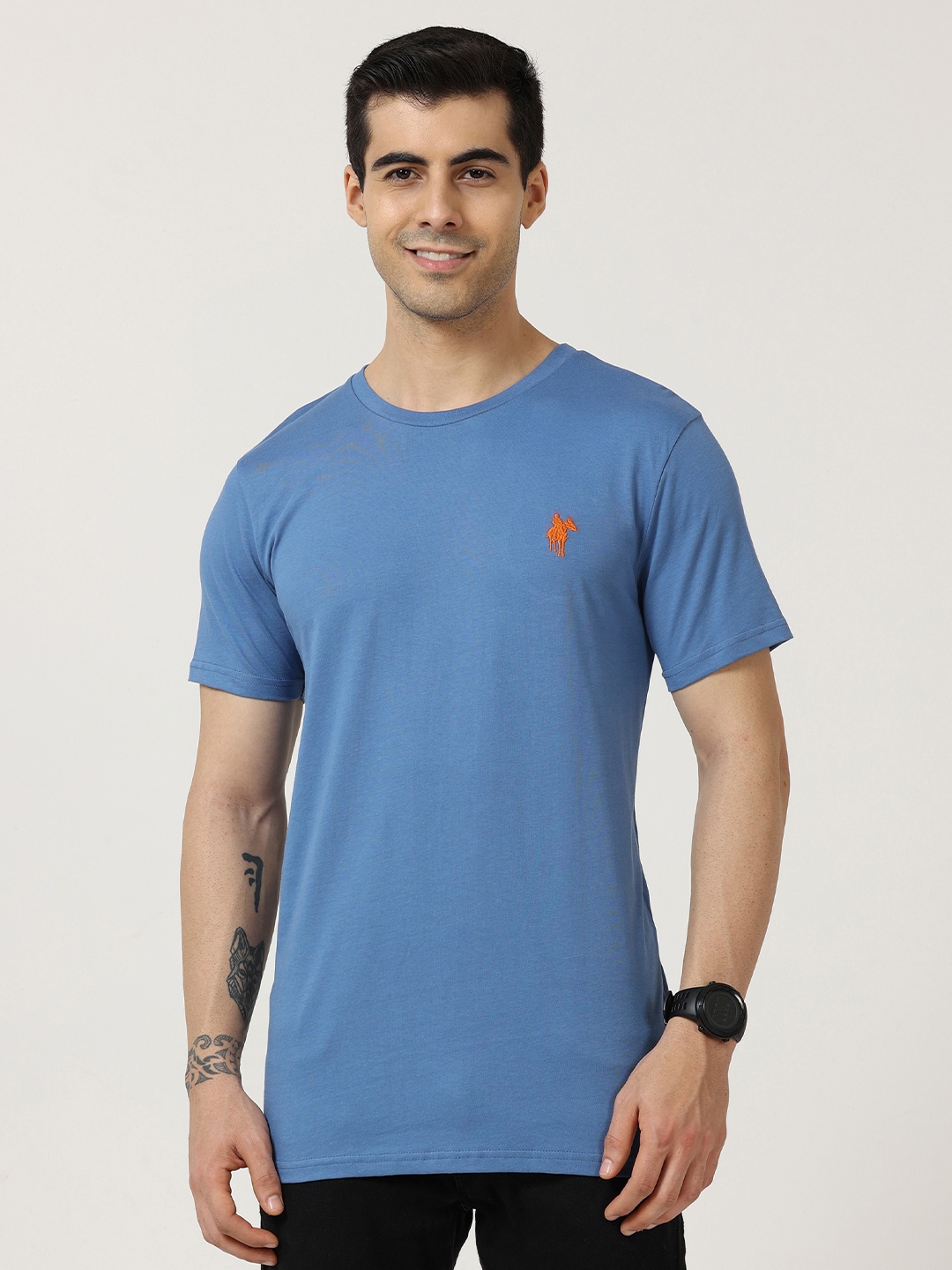 

Masculino Latino Round Neck Regular Fit Cotton T-shirt, Blue