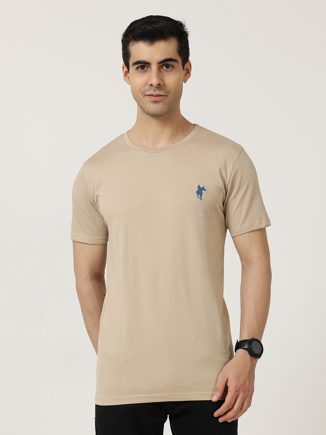 

Masculino Latino Round Neck Regular Fit Cotton T-shirt, Beige