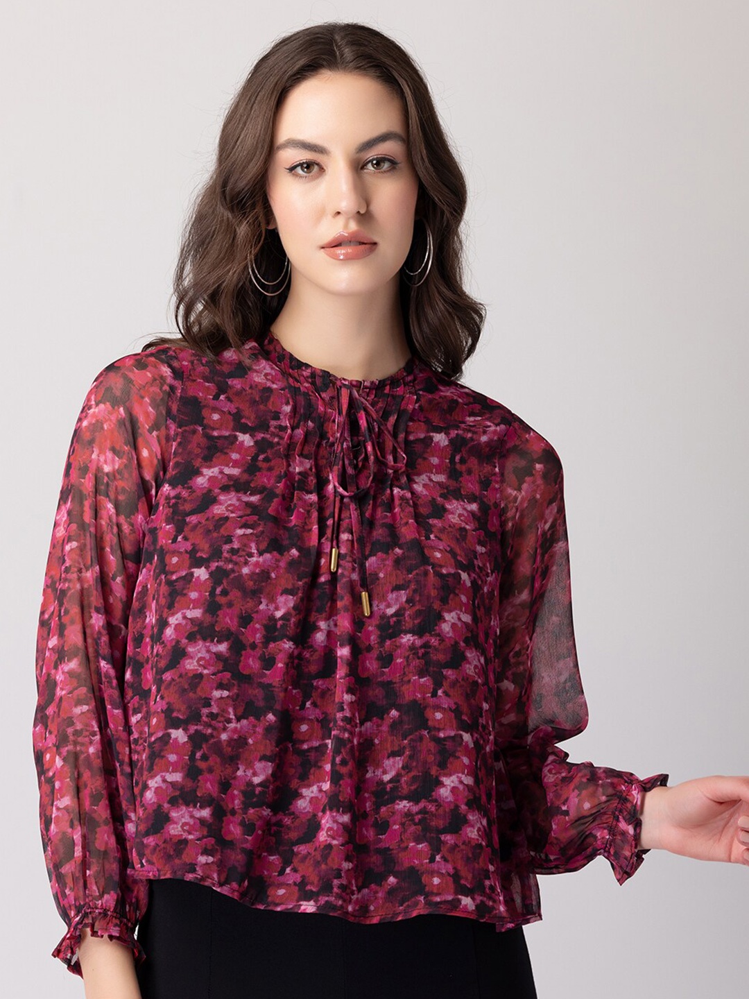 

FabAlley Abstract Printed Tie-Up Neck Pleated Top, Pink