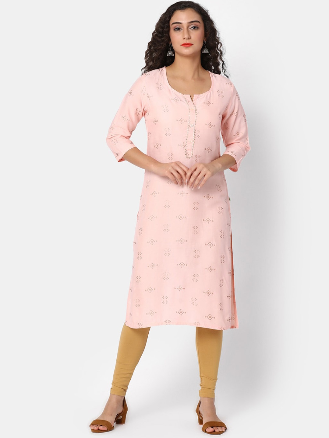 

V-Mart Ethnic Motifs Printed Gotta Patti Kurta, Pink