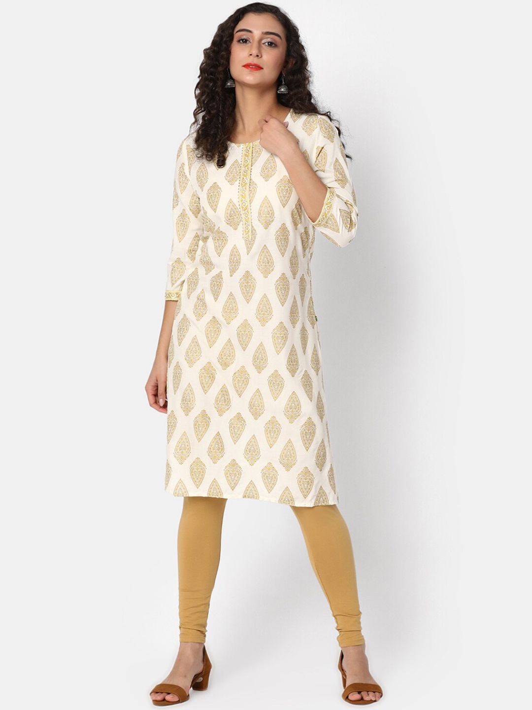

V-Mart Ethnic Motifs Printed Gotta Patti Straight Kurta, Off white