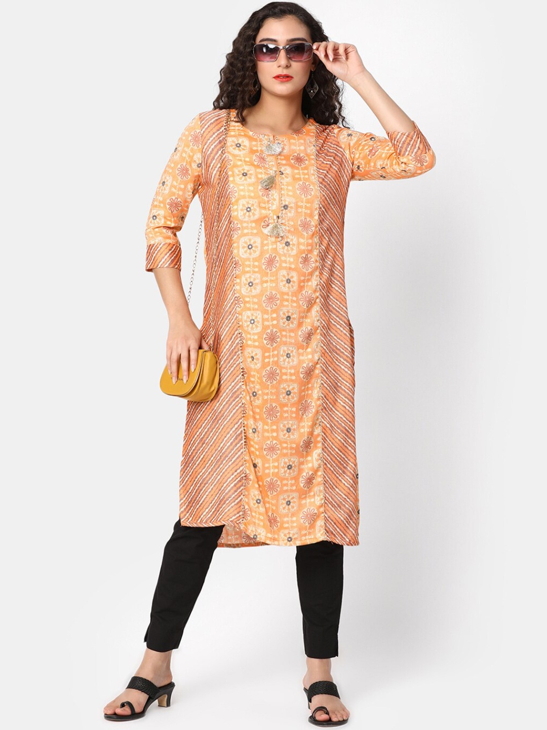 

V-Mart Floral Printed Straight Cotton Kurta, Orange
