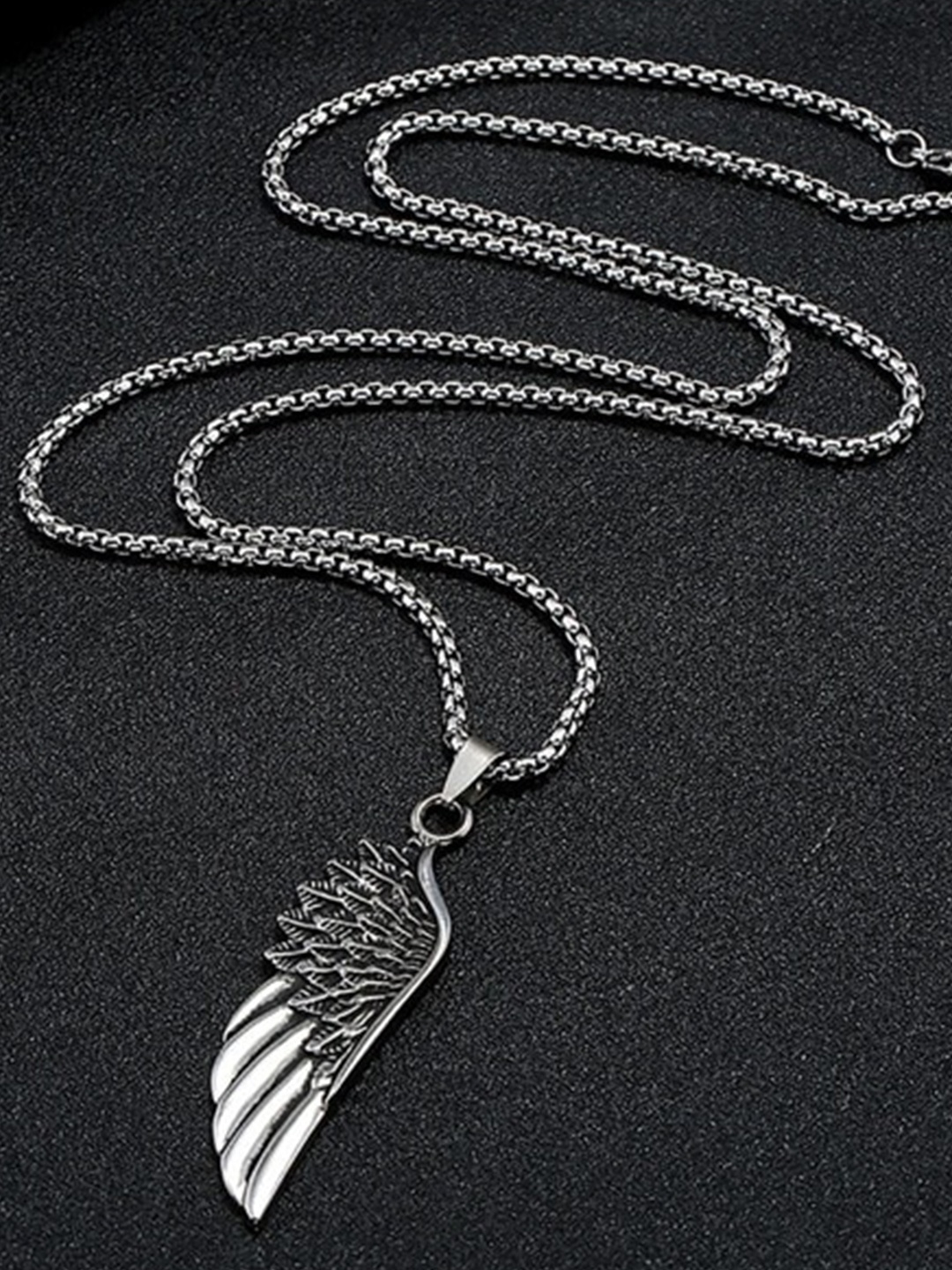 

EL REGALO Men Feather Pendant With Chain, Silver