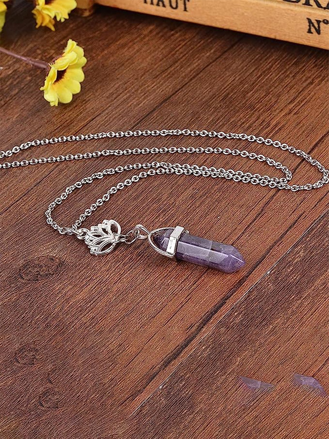 

EL REGALO Bullet Pendant With Chain, Silver