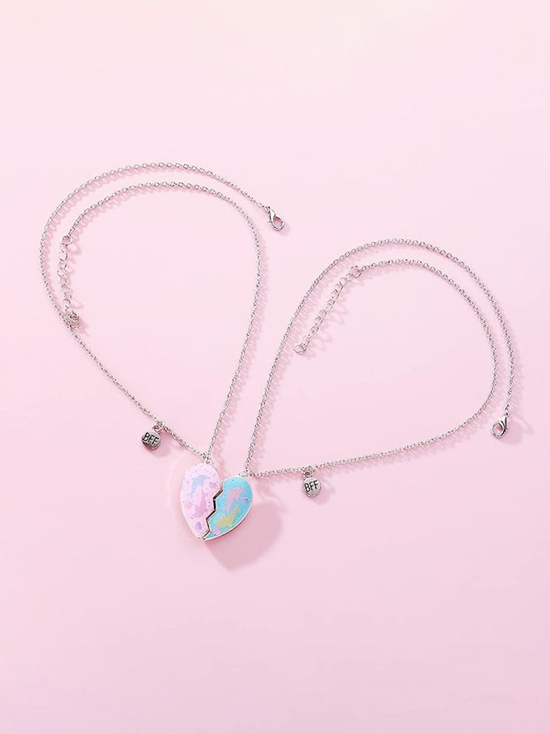 

EL REGALO Set Of 2 Heart Magnetic Pendants With Chain, Silver