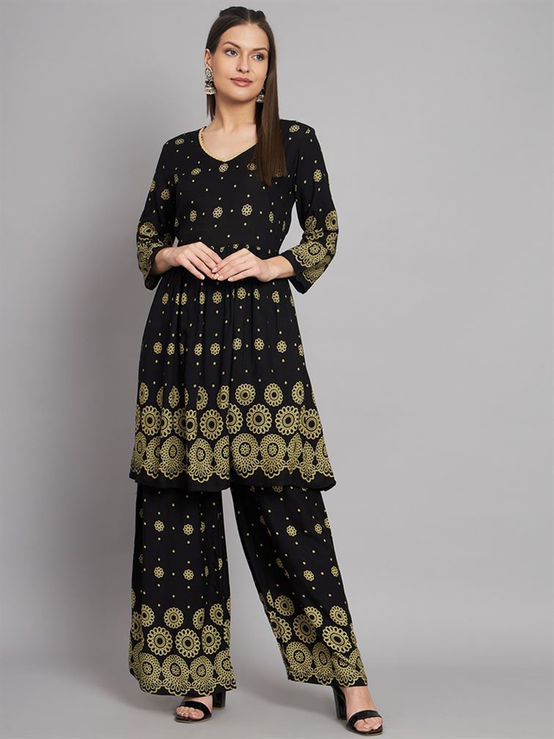 

KALINI Floral Printed Pleated A-Line Kurta With Palazzos, Black