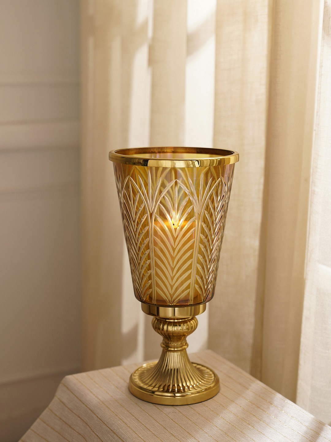 

Pure Home and Living Gold-Toned Textured Tea Light Holder