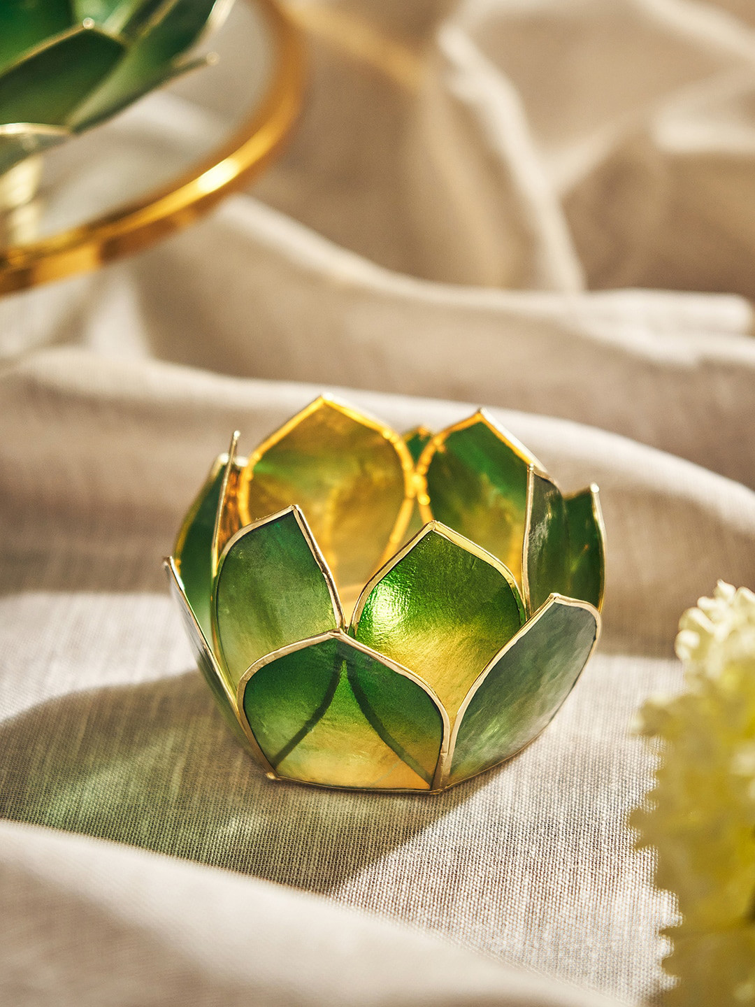 

Pure Home and Living Green 12 Shells Capiz T-Light Candle Holders