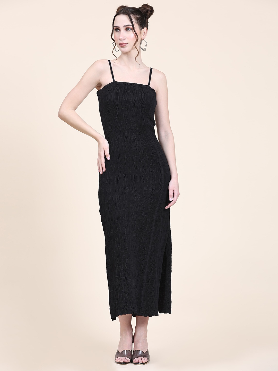 

BAESD Smocked Detailed Shoulder Straps Maxi Dress, Black