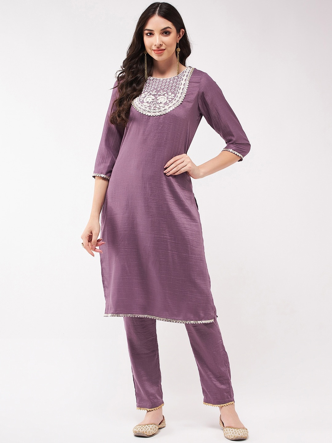 

Pannkh Yoke Design Gotta Patti Three-Quarter Sleeves Kurta, Purple