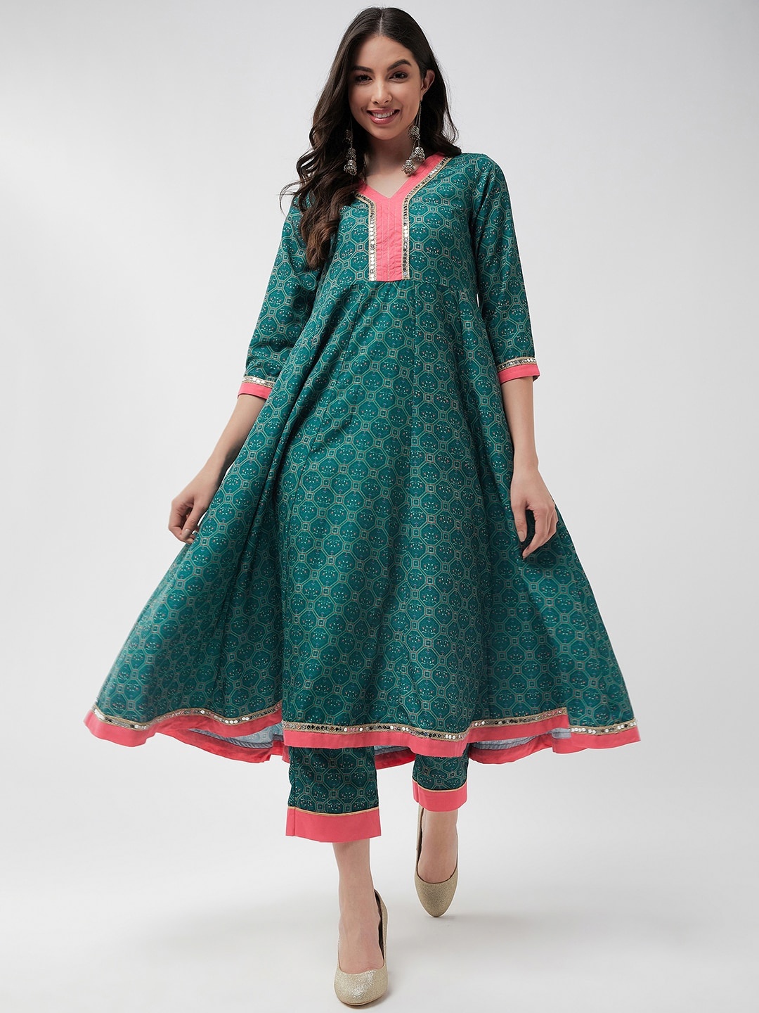 

Pannkh Geometric Printed Mirror Work Panelled Anarkali Kurta, Green