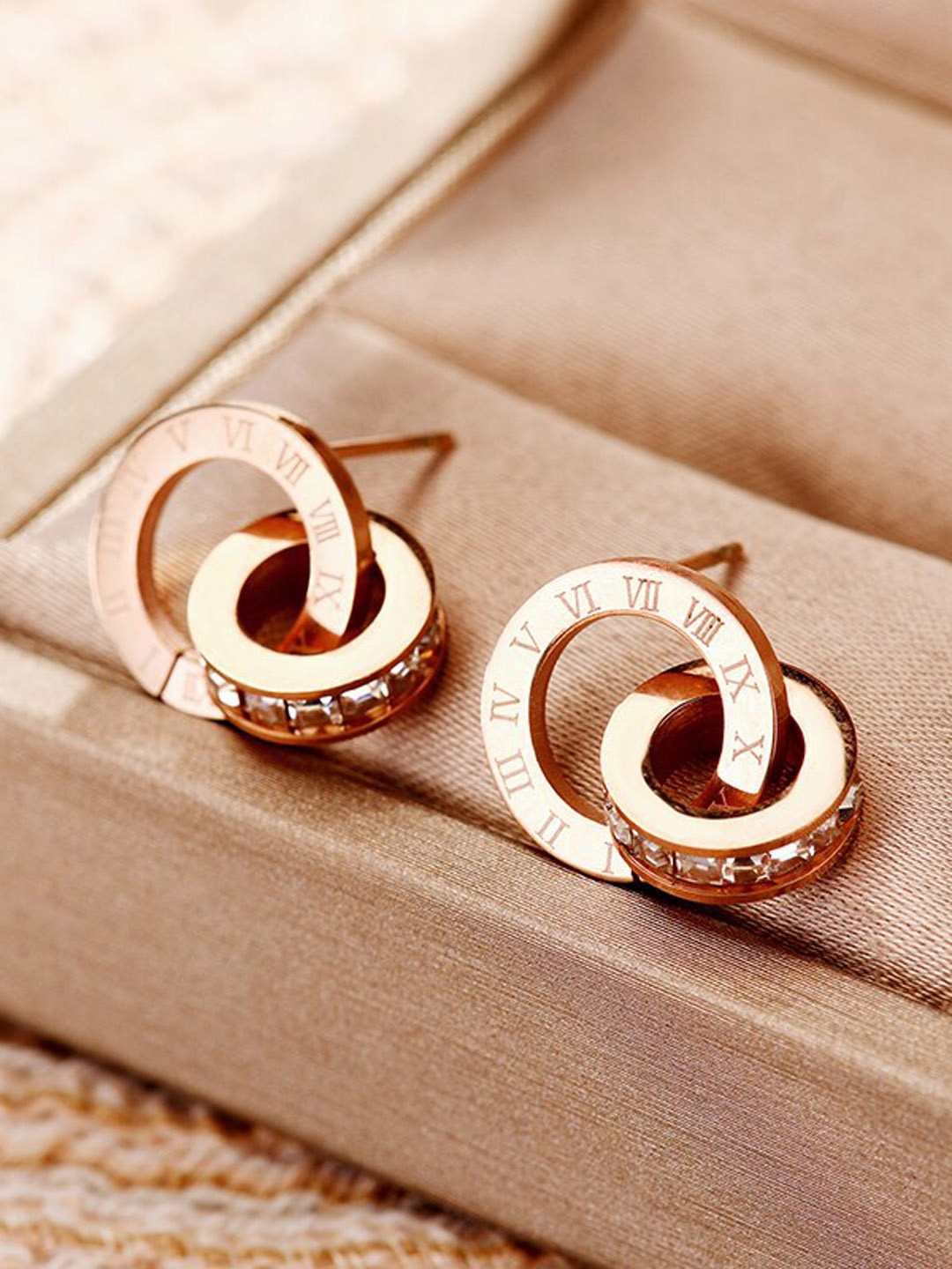 

EL REGALO Stone Studded Drop Earrings, Rose gold