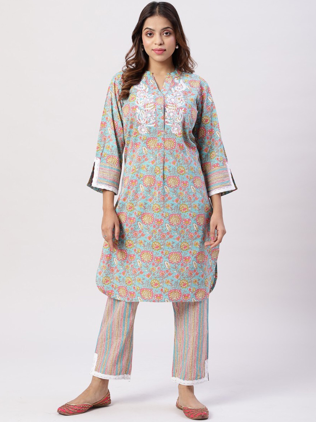 

Spring Soul Floral Printed Regular Pure Cotton Kurta With Trousers, Sea green