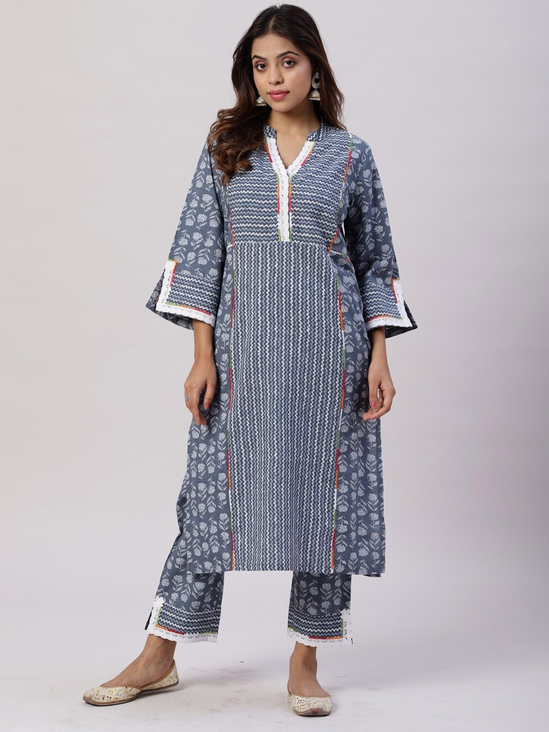 

Spring Soul Floral Printed Pure Cotton Kurta With Trousers, Grey