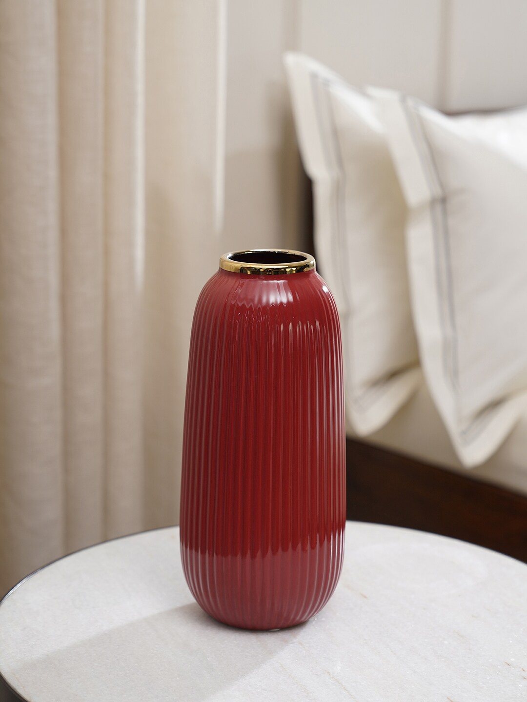 

Pure Home and Living Red Ribbed Textured Ceramic Vase-Small