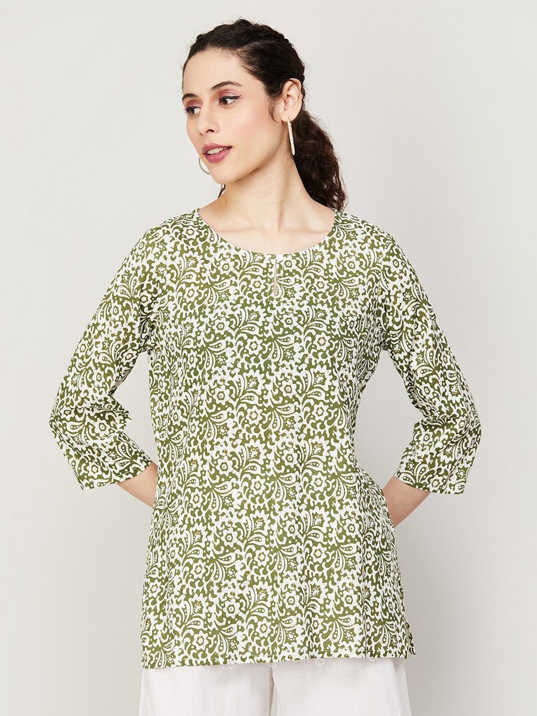 

Melange by Lifestyle Floral Printed Straight Kurti, Green