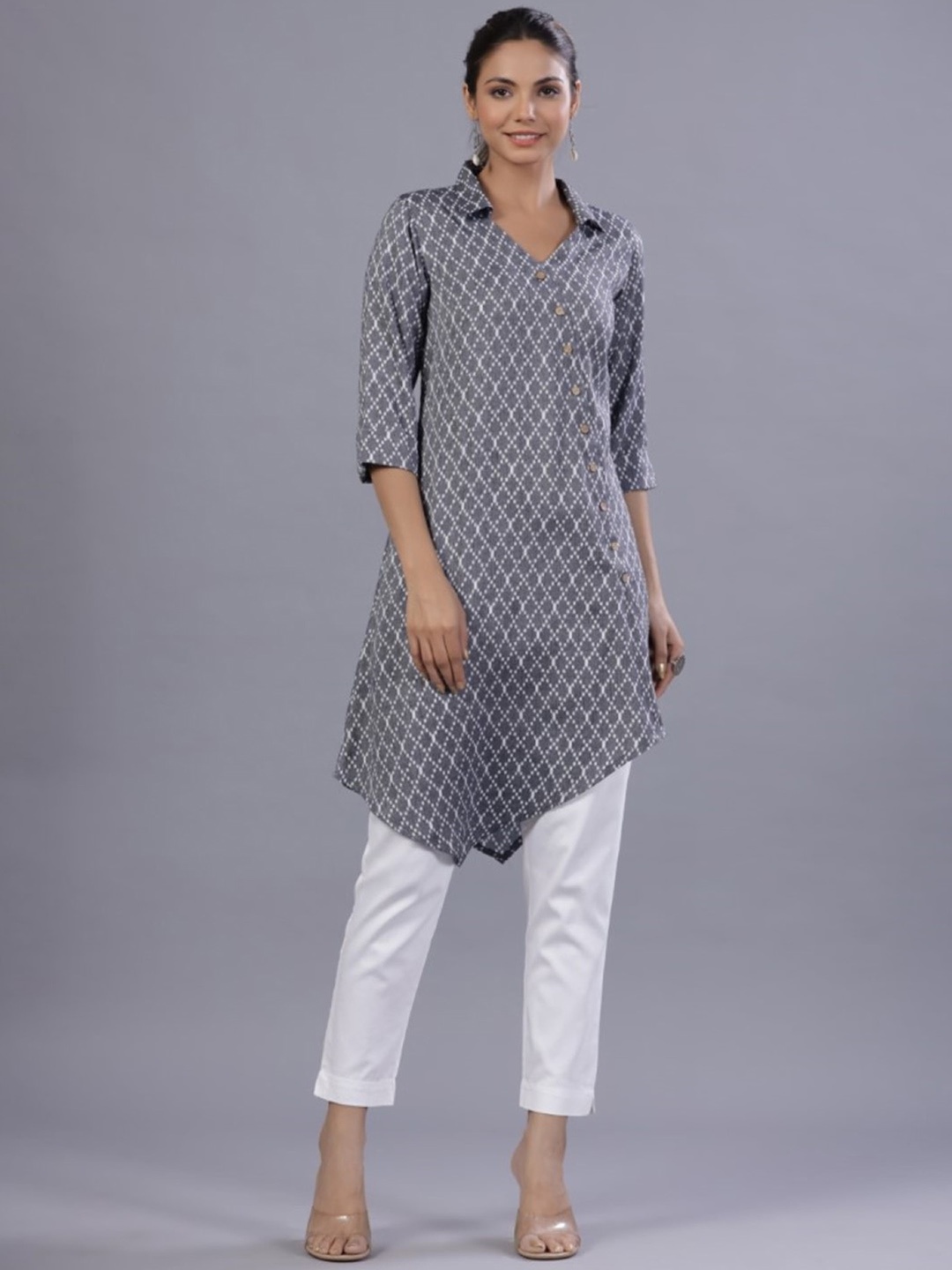 

Juniper V Neck Geometric Checked Printed Asymmetric Hemline A-Line Kurta, Grey