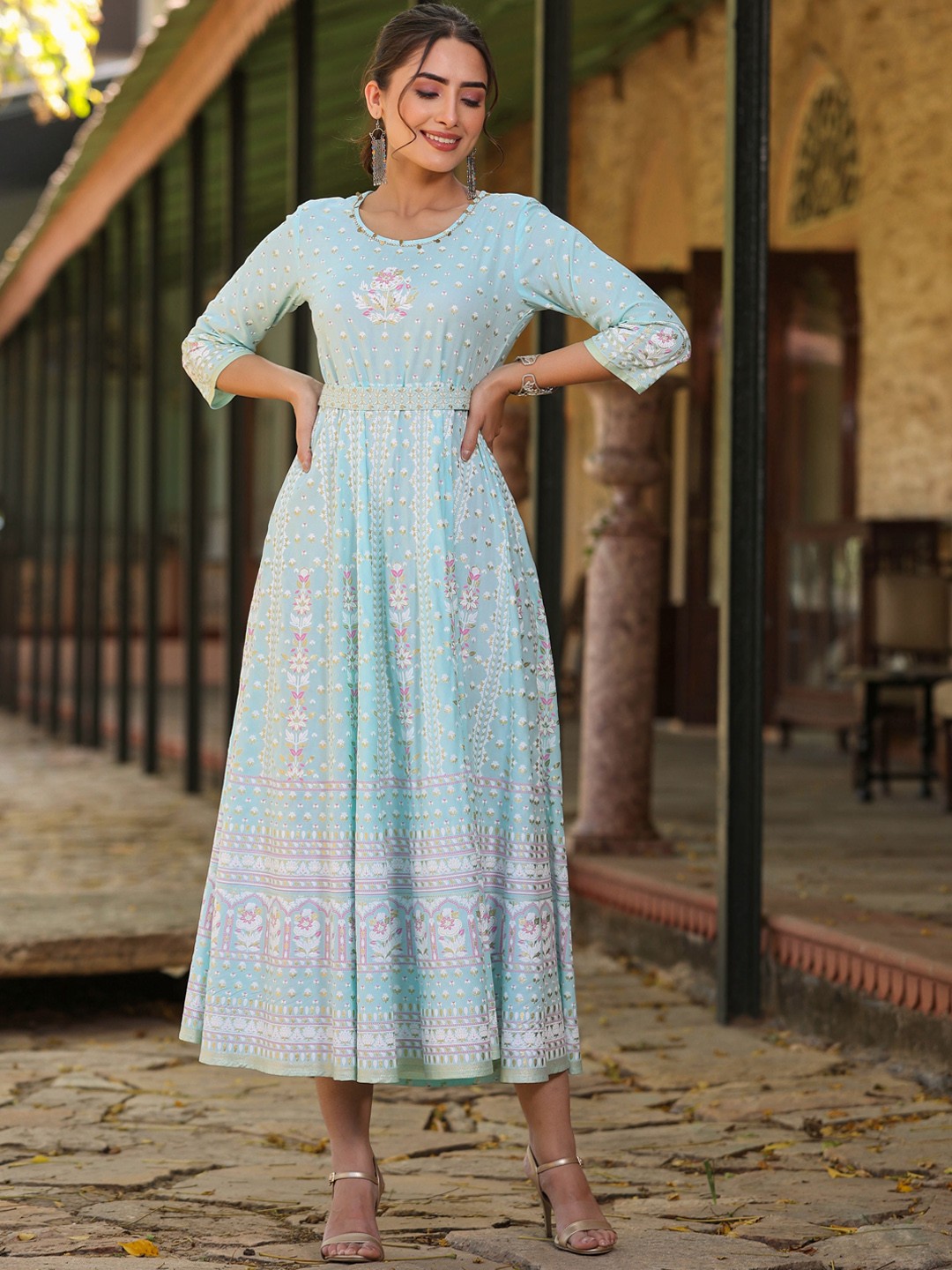 

Juniper Floral Printed Fit & Flare Maxi Ethnic Dress With Belt, Blue