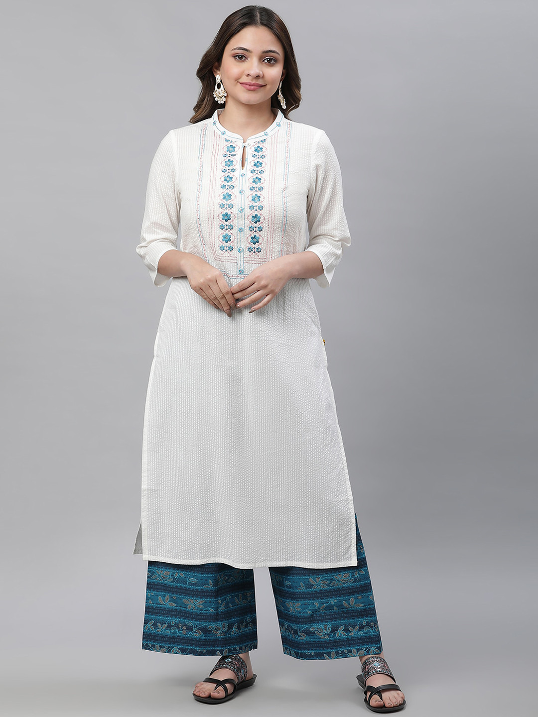 

AURELIA Striped Woven Design Mandarin Collar Thread Work Detailed Straight Kurta, White