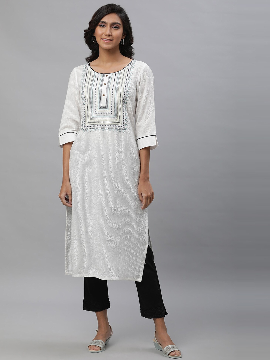 

AURELIA Ethnic Motifs Thread Work Detailed Yoke Design Seer Sucker Straight Kurta, White