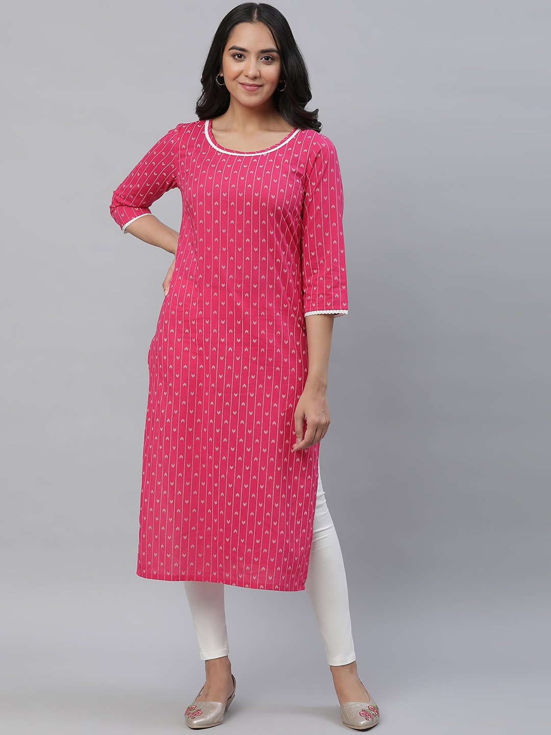 

AURELIA Round neck Ethnic Motifs Printed Thread Work Straight Cotton Kurta, Pink