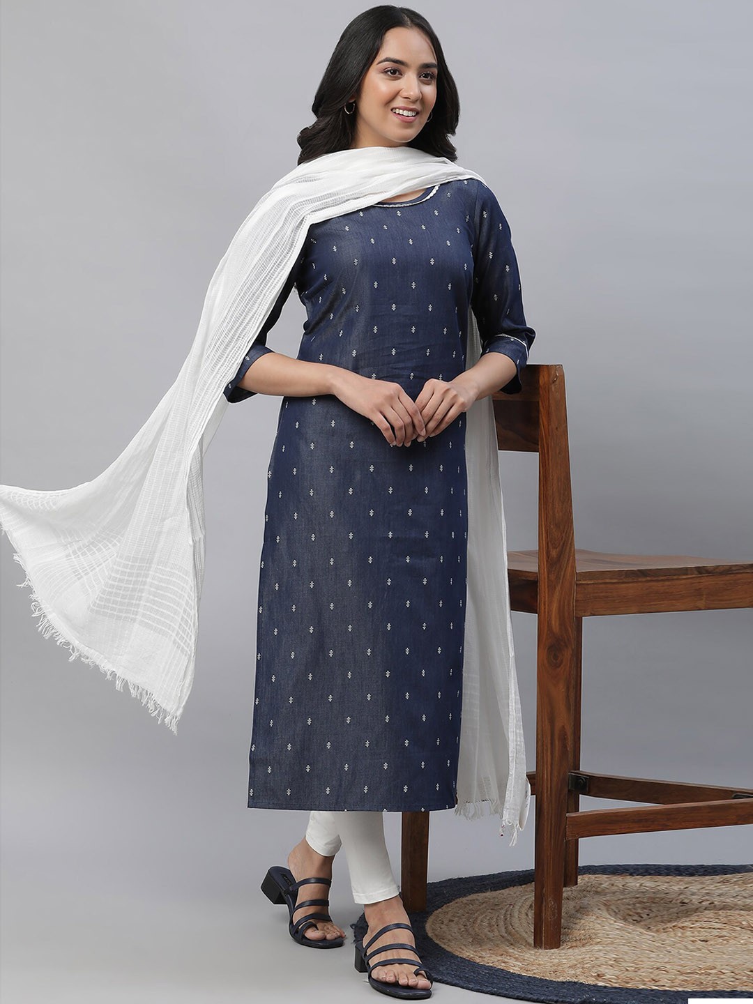 

AURELIA Geometric Printed Lace-Up Detail Round Neck Straight Kurta, Blue