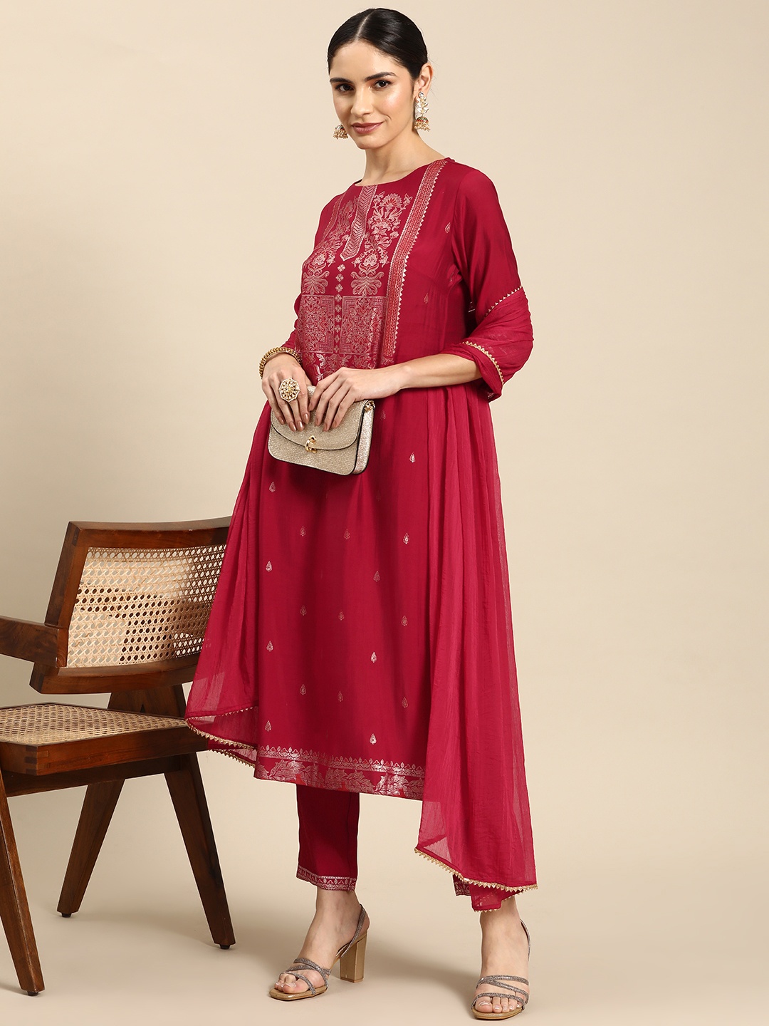 

Anouk Women Floral Yoke Design Regular Kurta with Trousers & With Dupatta, Maroon