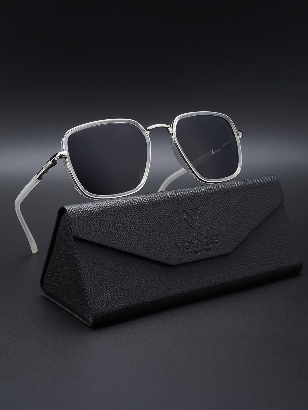 

Voyage Unisex Square Sunglasses With Polarised And UV Protected Lens, Black