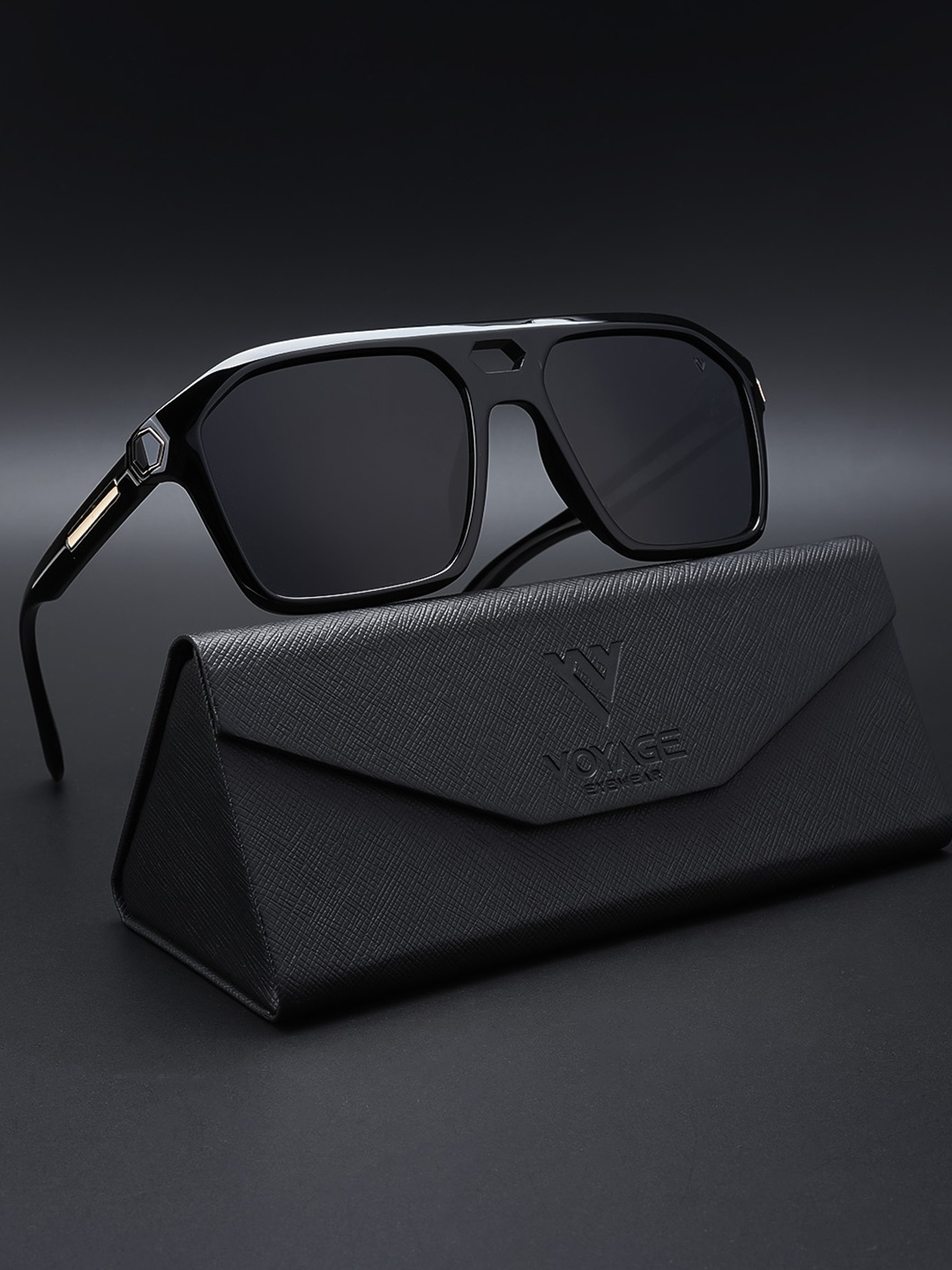 

Voyage Unisex Black Lens & Black Wayfarer Sunglasses with Polarised and UV Protected Lens