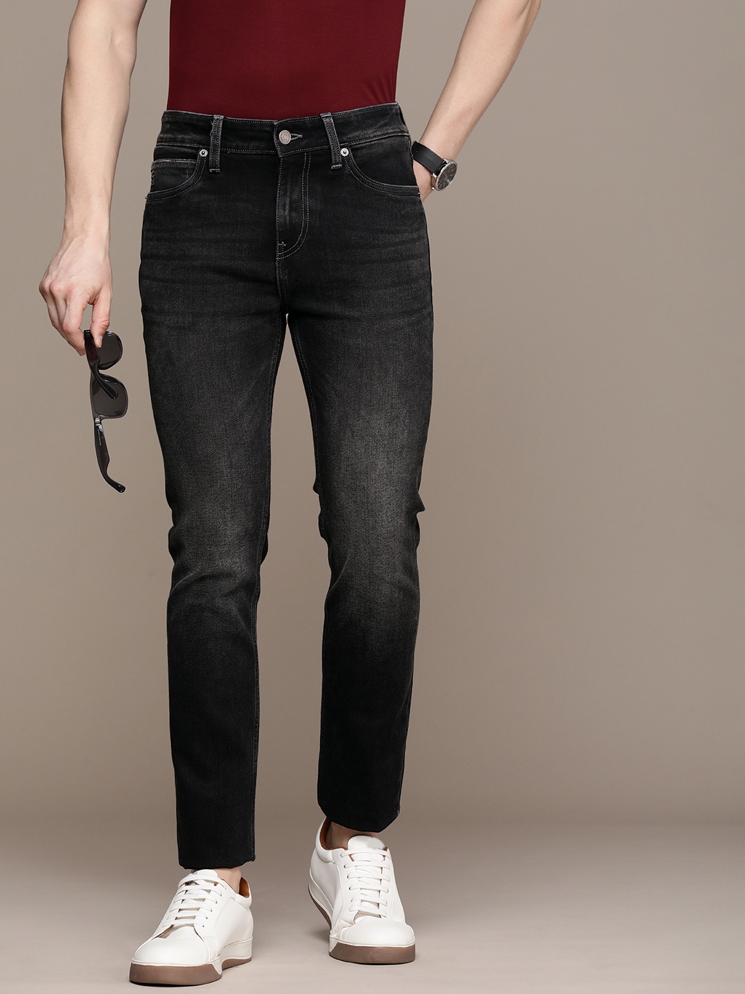 

French Connection Men Mid-Rise Slim Fit Light Fade Stretchable Jeans, Charcoal