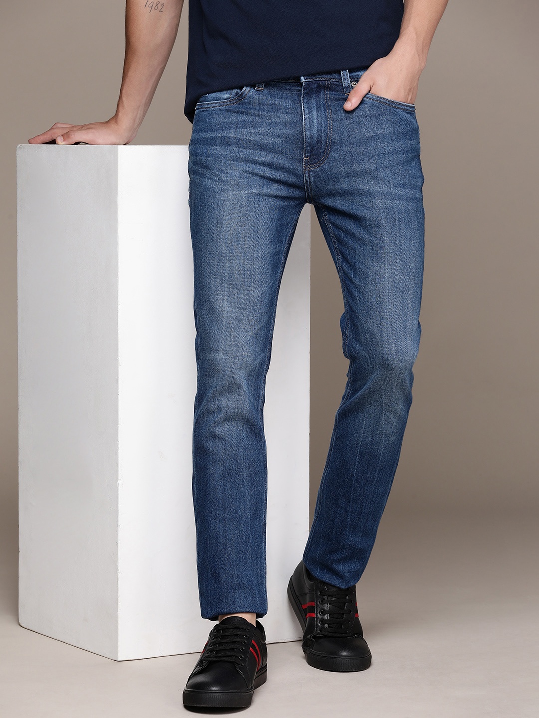 

French Connection Men Slim Fit Light Fade Stretchable Jeans, Blue