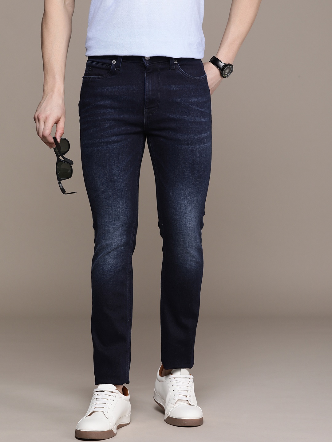 

French Connection Men Light Fade Stretchable Jeans, Blue