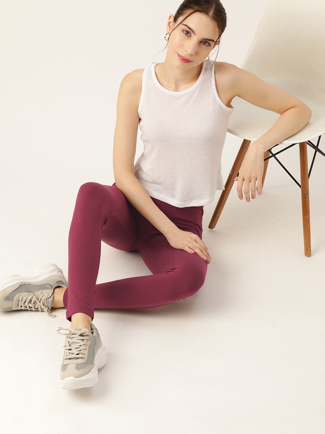 

DressBerry Ankle Length Leggings, Burgundy