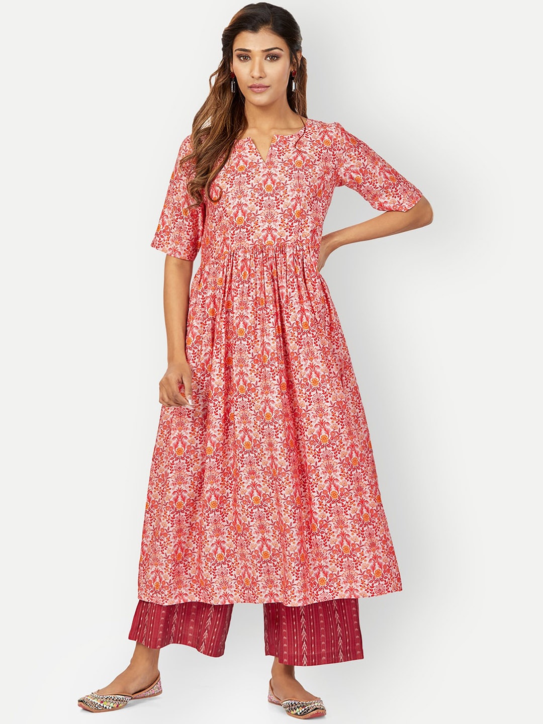 

DRESOUL Floral Printed Chanderi Cotton Anarkali Kurta with Palazzos, White