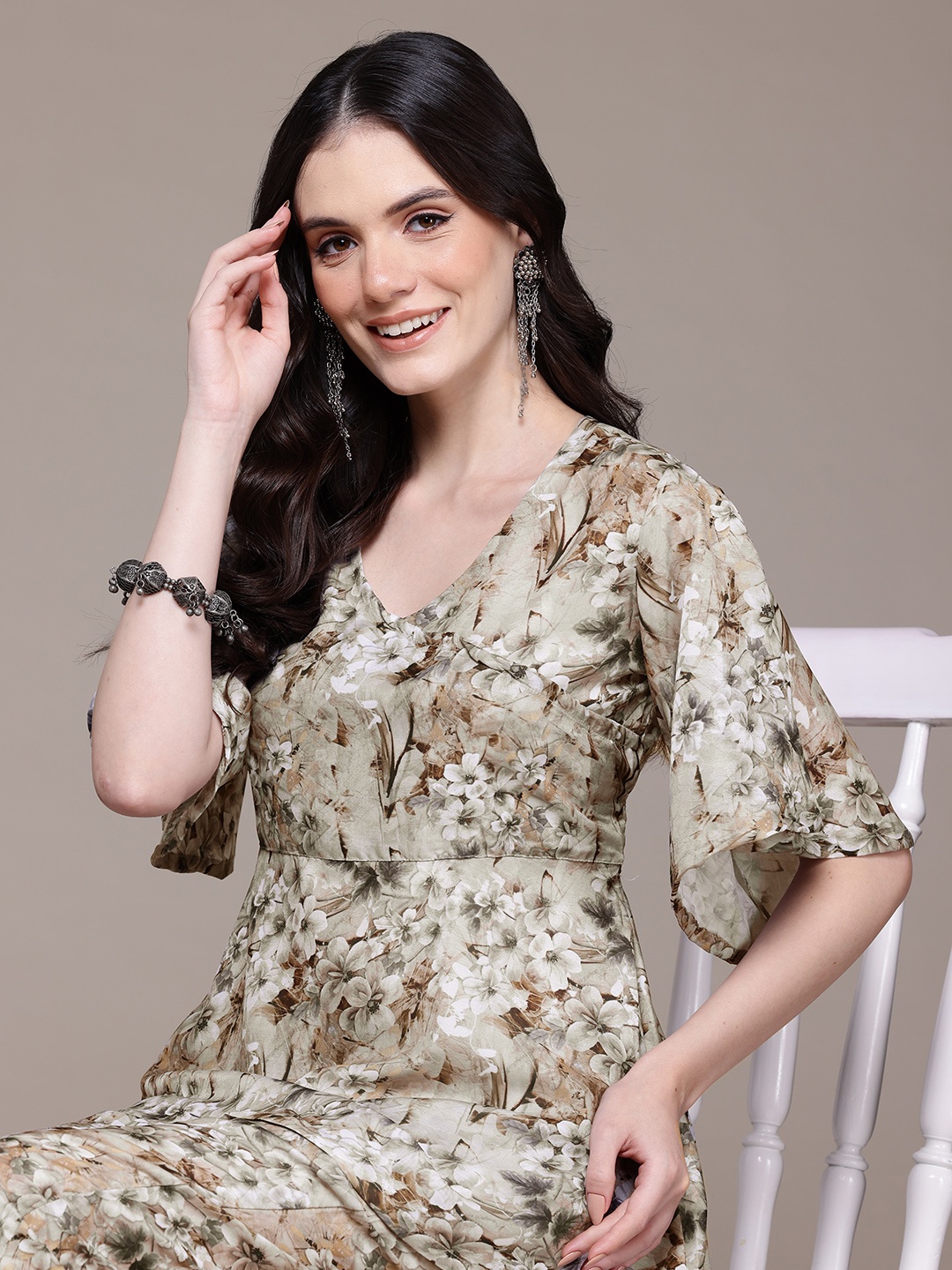 

Readiprint Floral Printed Top with Trousers, Beige