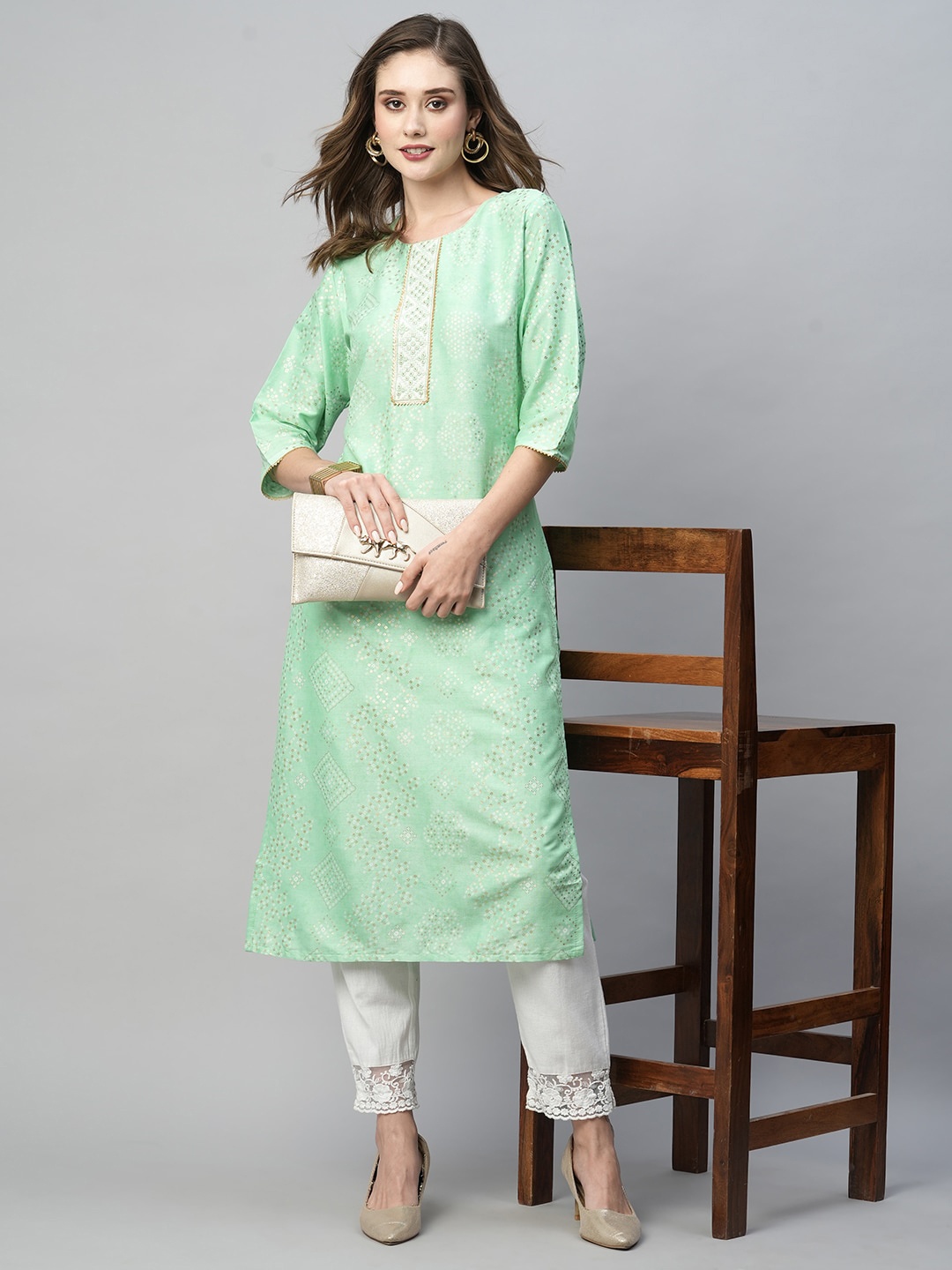 

Kiana House Of Fashion Bandhani Printed Thread Work Straight Kurta, Green