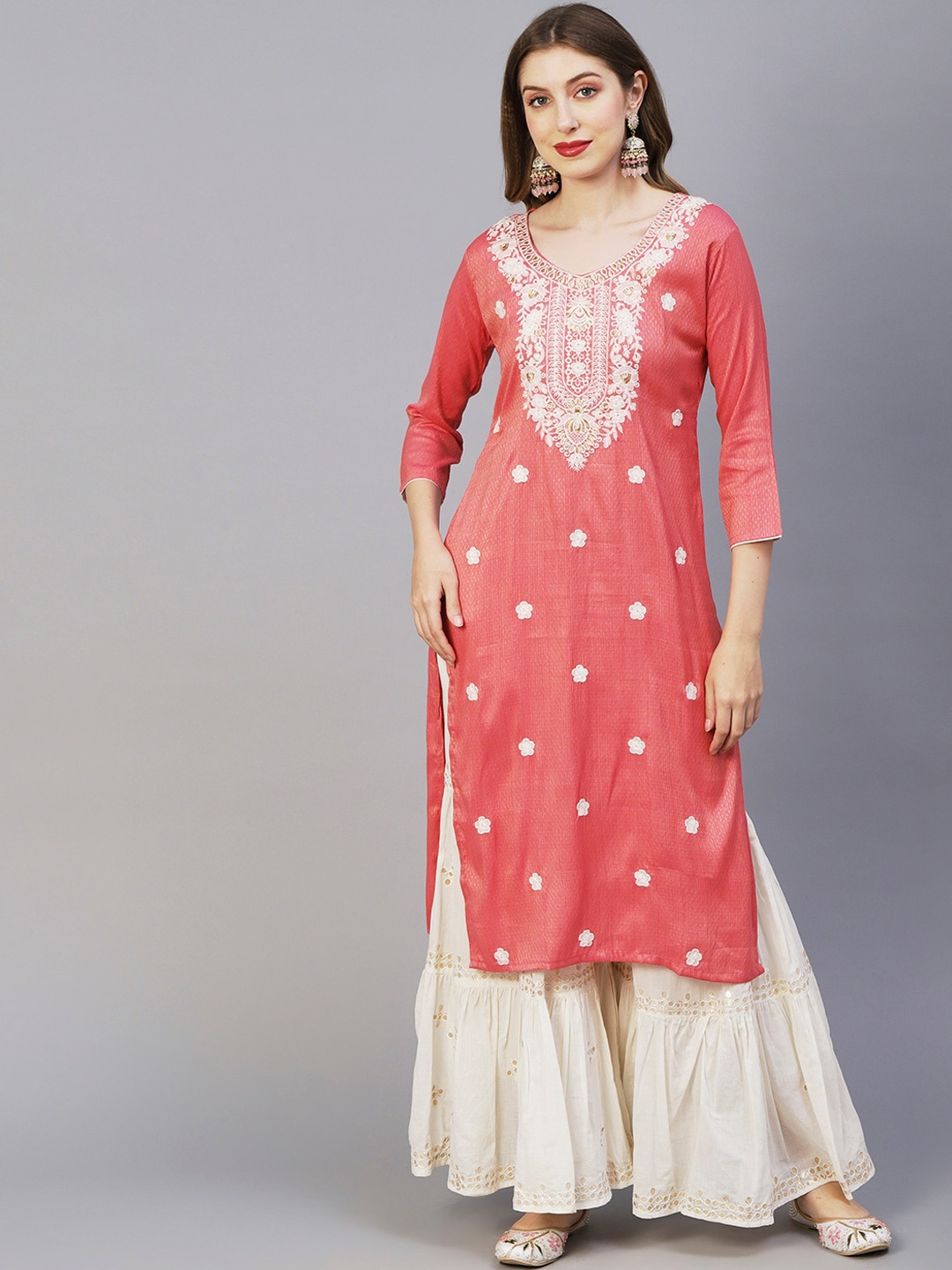 

FASHOR Pink Floral Thread Work Detail Straight Kurta