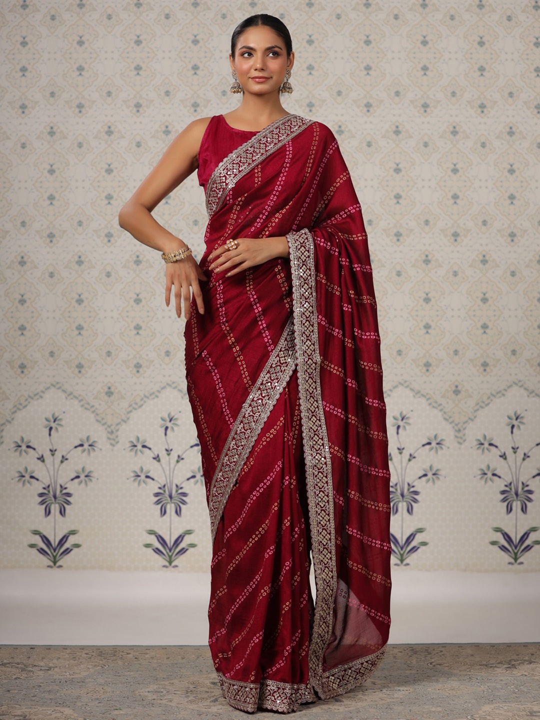 

Ode by House of Pataudi Embroidered Silk Blend Banarasi Saree, Purple