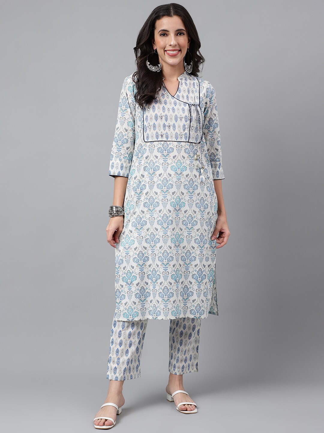 

FLAMBOYANT Mandarin Collar Tie-Ups Floral Printed Angrakha Pure Cotton Kurta with Trousers, Off white