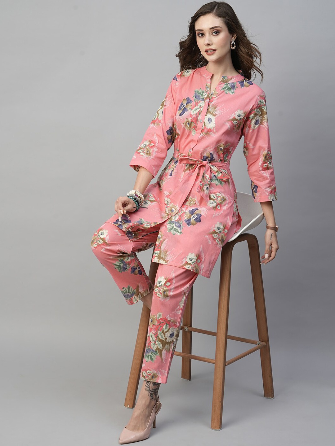 

Kiana Floral Printed Pure Cotton Kurta With Trousers, Pink